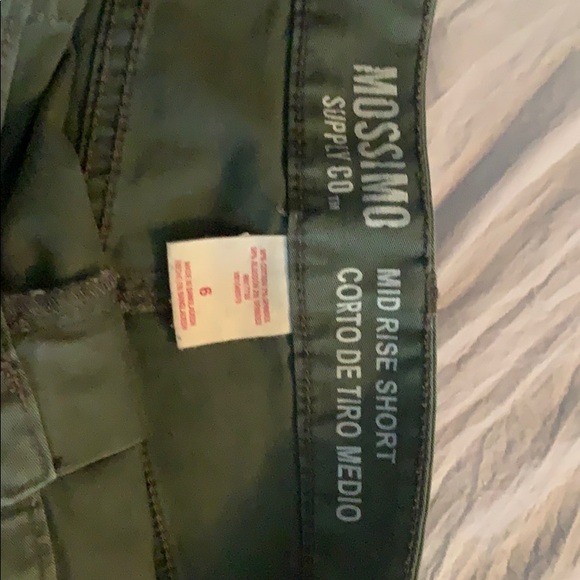 Mid Rise Short - Picture 3 of 3